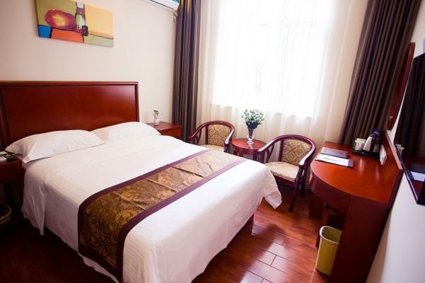 GreenTree Inn XinXiang LaoDong (S) Street ZangYing Bridge Business Hotel (Xinxiang)